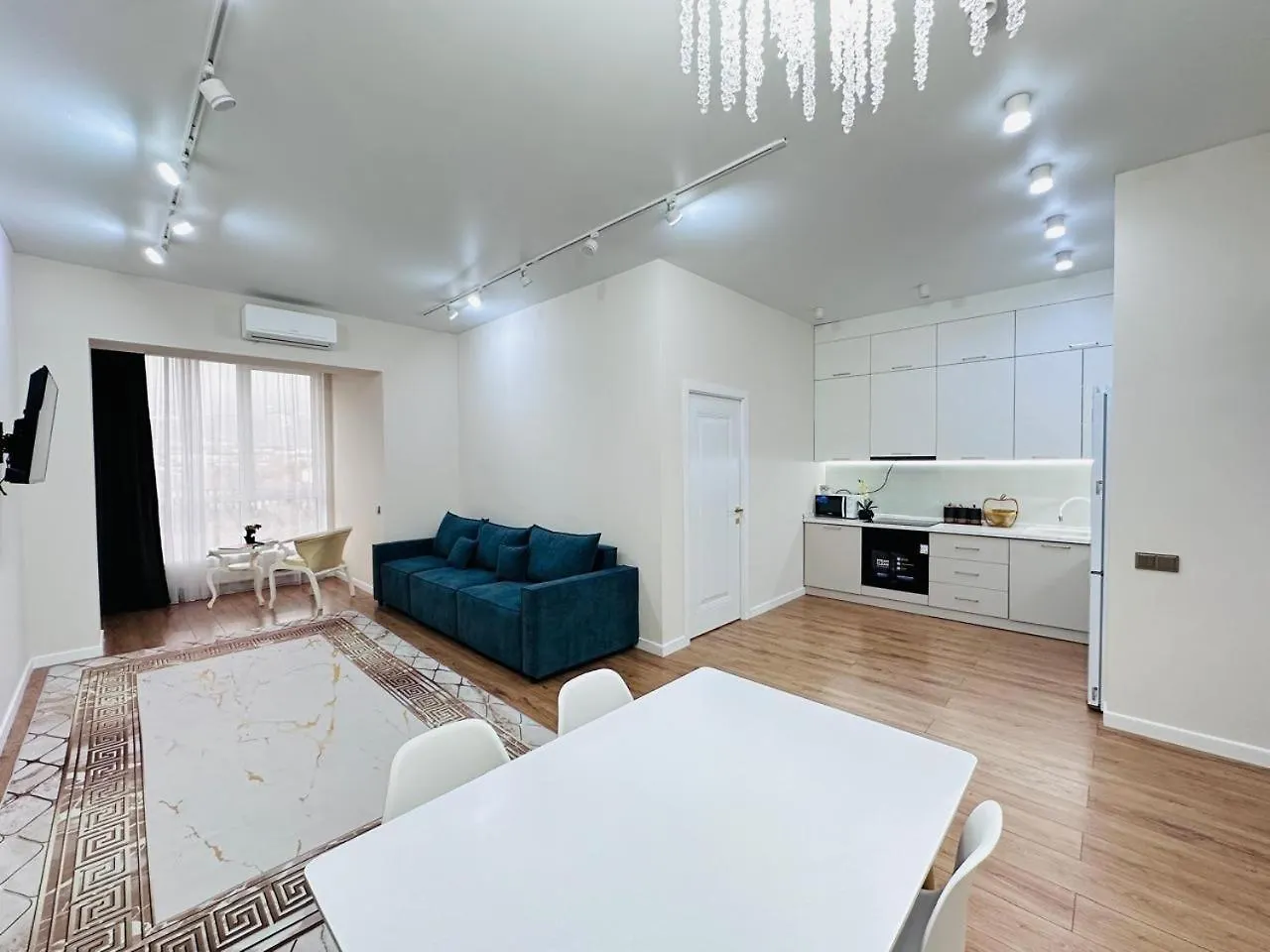 Apartment Comfort City Almaty